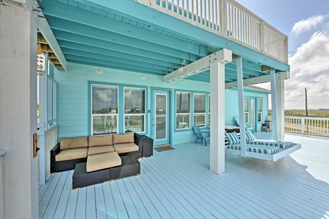 Bright Surfside Beach Home With Decks Walk To Shore Kültér fotó
